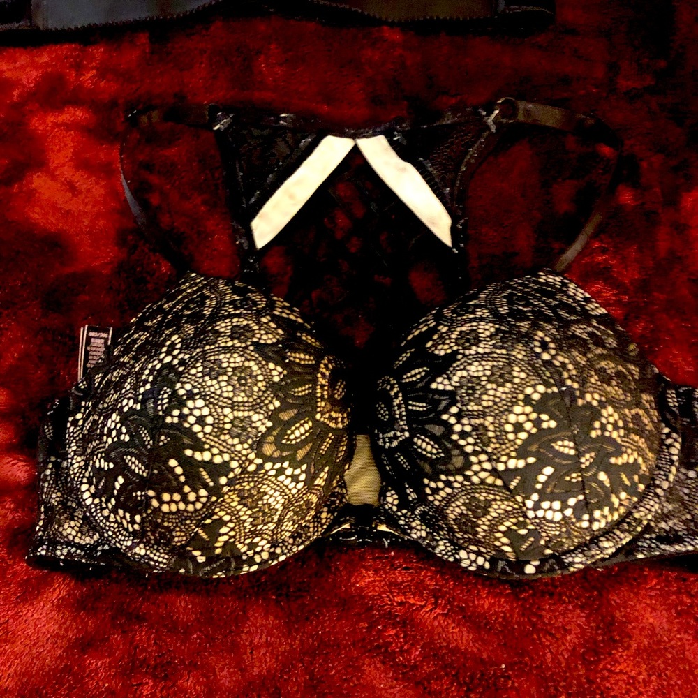Victoria secret very sexy bra
